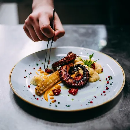 Second Life In - Zala With Private Parking And Shuttle Service 3*