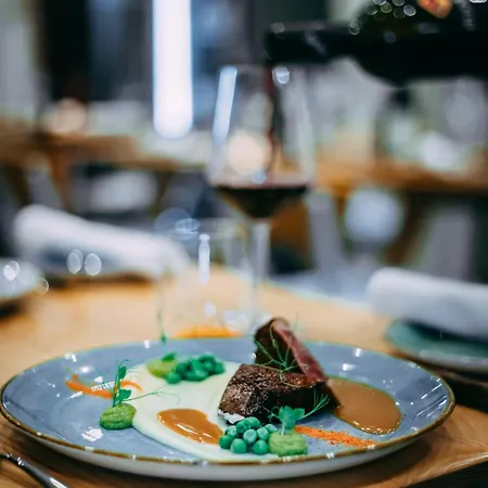 Hotel Second Life In - Zala With Private Parking And Shuttle Service 3*