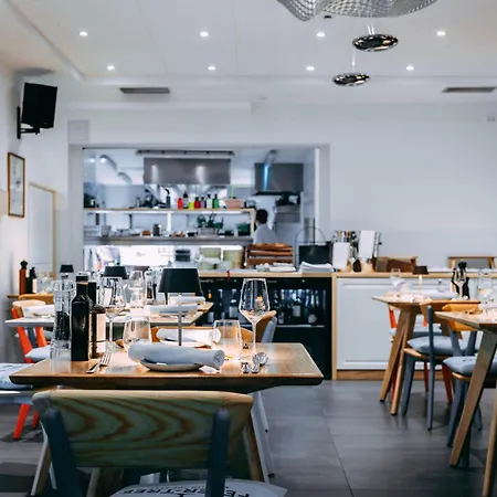 Hotel Second Life In - Zala With Private Parking And Shuttle Service Piran