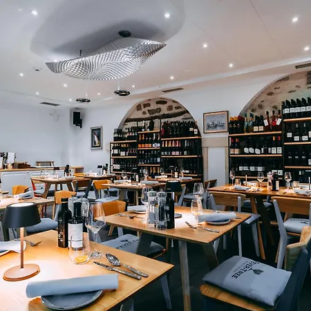 Second Life In - Zala With Private Parking And Shuttle Service פיראן