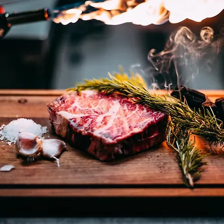 Second Life In - Zala With Private Parking And Shuttle Service