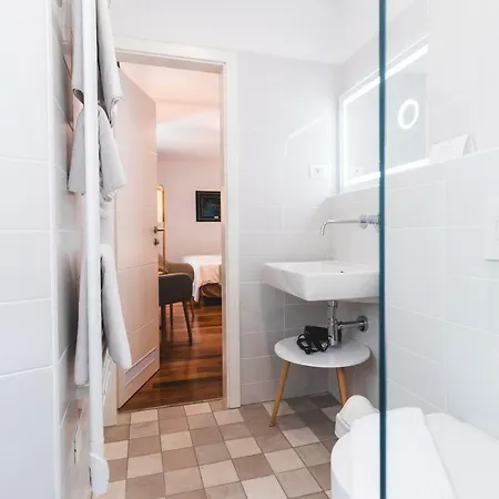 Second Life In - Zala With Private Parking And Shuttle Service 3* Piran