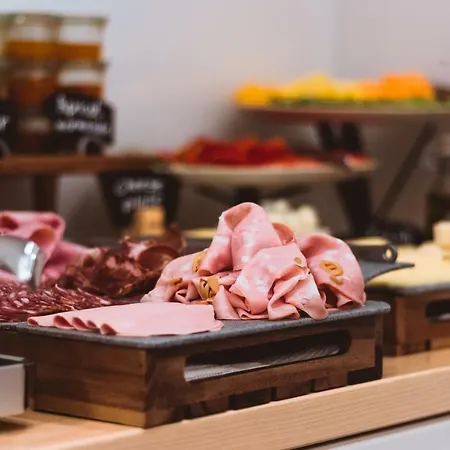 Second Life In - Zala With Private Parking And Shuttle Service Hotel 3*