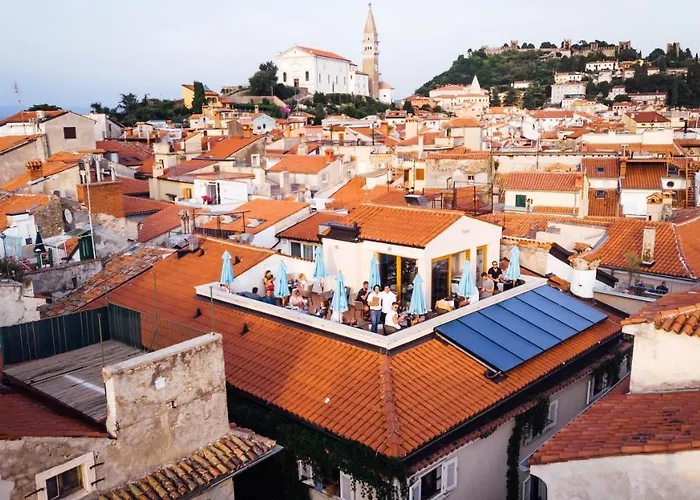 Second Life In - Zala With Private Parking And Shuttle Service 3*