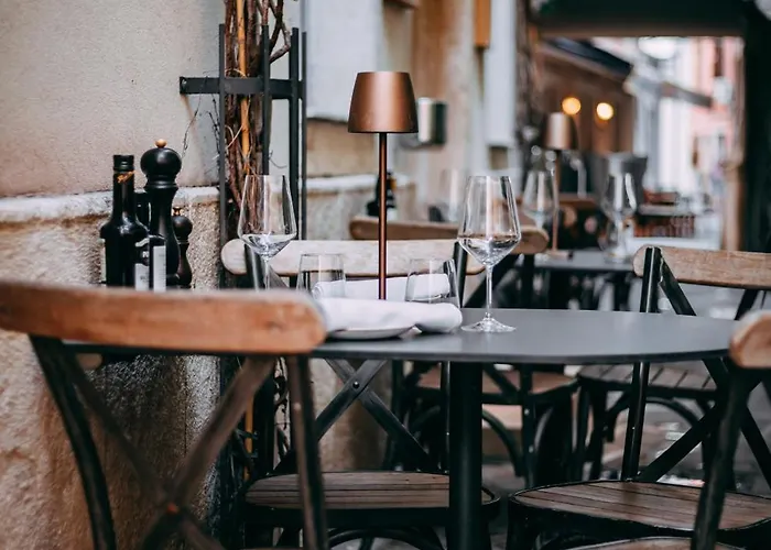 Second Life In - Zala With Private Parking And Shuttle Service