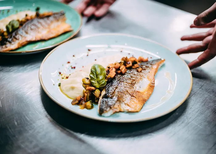 Second Life In - Zala With Private Parking And Shuttle Service Hotel Piran