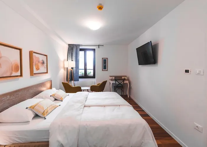 מלון Second Life In - Zala With Private Parking And Shuttle Service פיראן